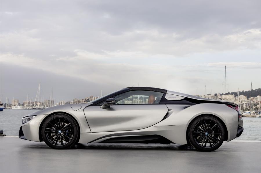  BMW i8 Roadster (I15) 2018 года  (WW) (фото 126 из 198)